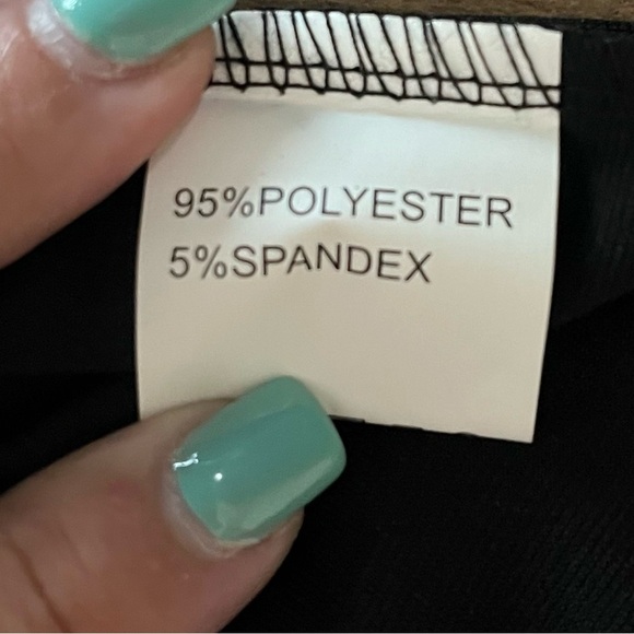 Retro Black Stretch Jersey Bodycon Dress in Plus Size - Picture 2 of 5